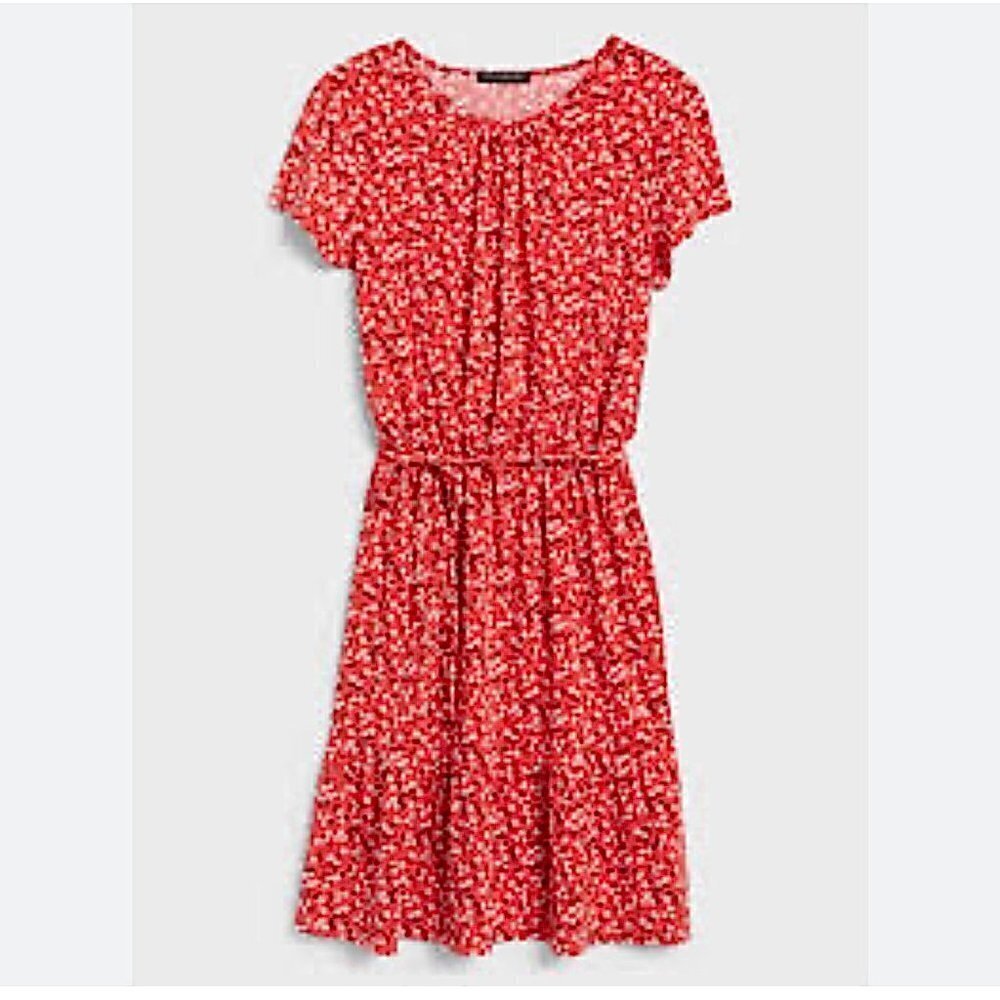 BR Fcty Red White Floral Fit & Flare Flounce Hem Short Sleeve Dress Sz M